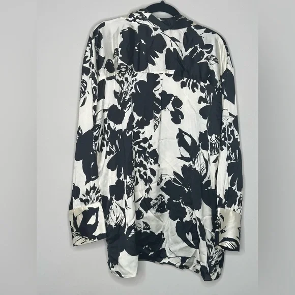 Print Blouse - Picture 2 of 4